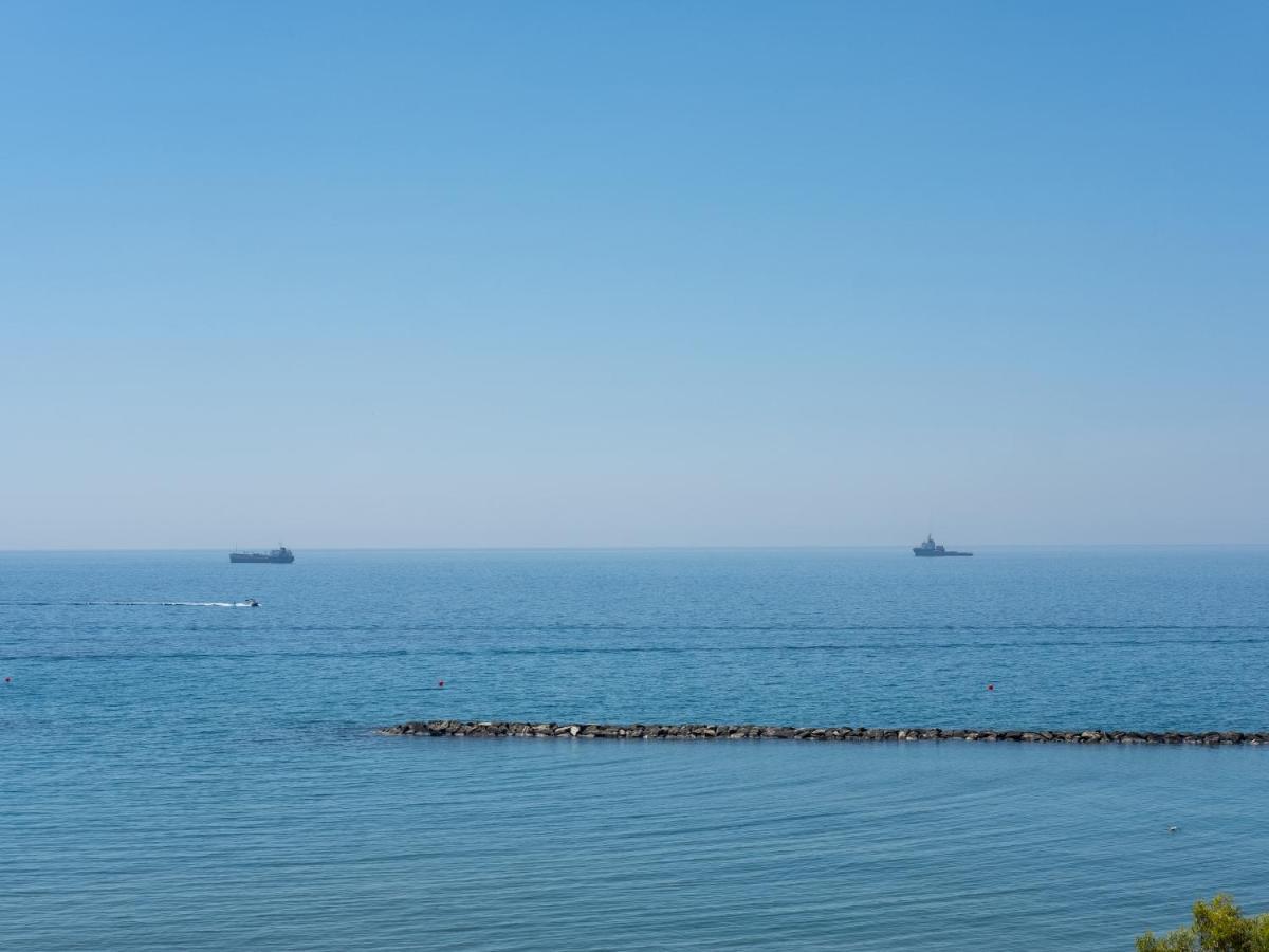 Sanders Kanika Sea Forum - Adorable 2-Bedroom Apartment With Sea View Limassol Exterior foto